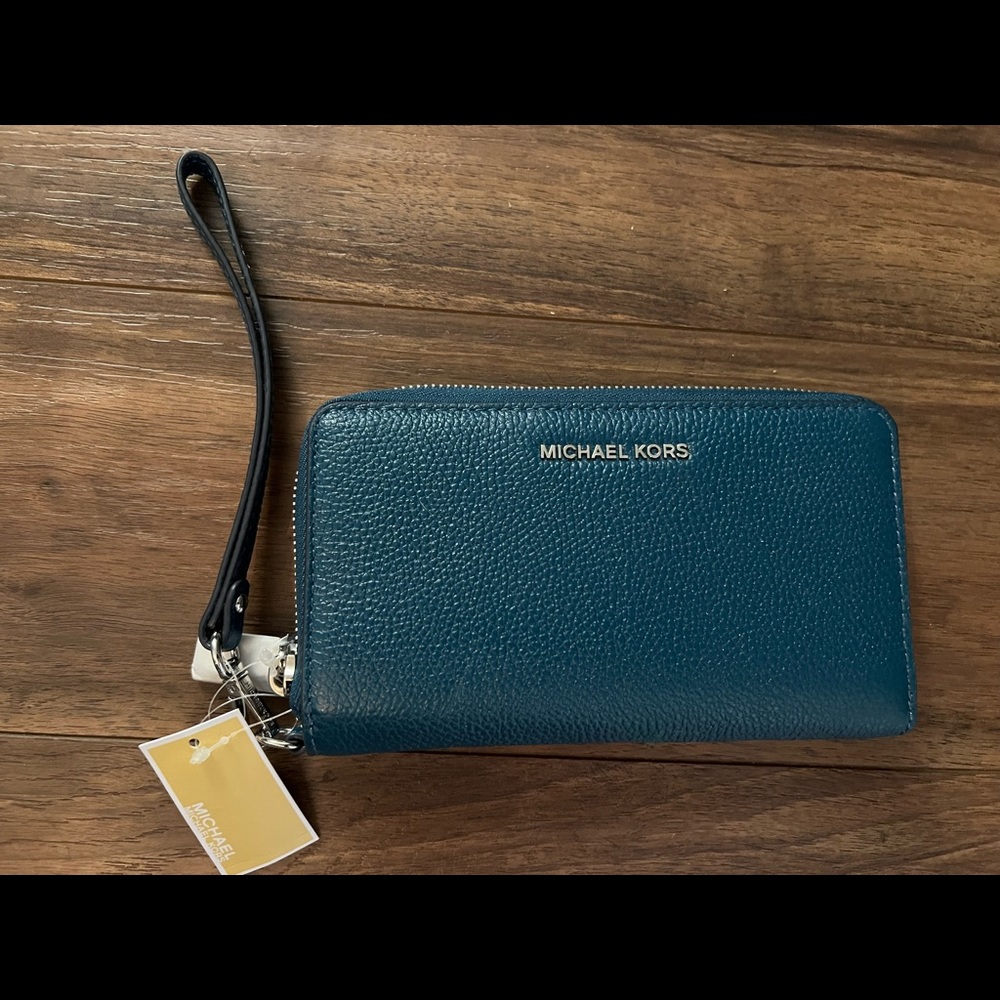 Michael Kors Wristlet